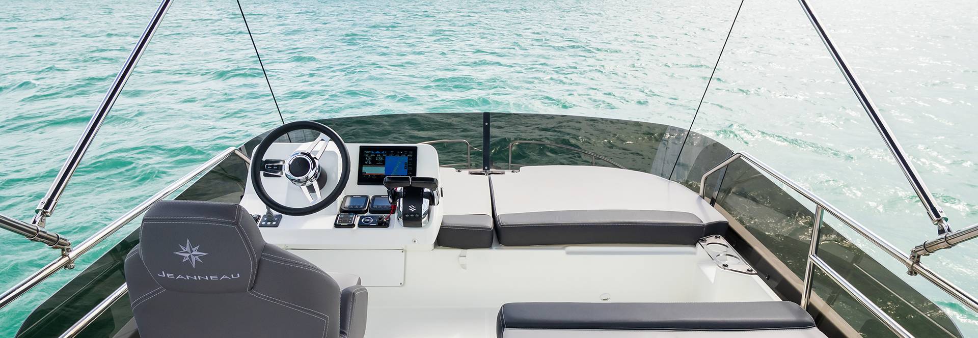 Yacht cockpit view over the ocean